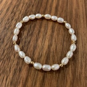 Fresh water pearl bracelet